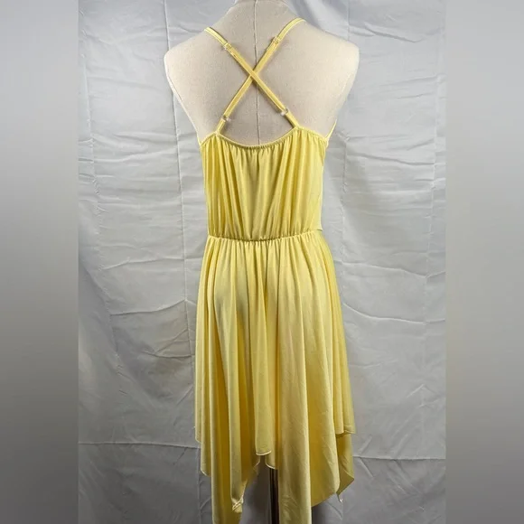 (S) THIS IS A FEEL-GOOD DRESS! Plunging V Handkerchief Skirt Sundress - Picture 3 of 6